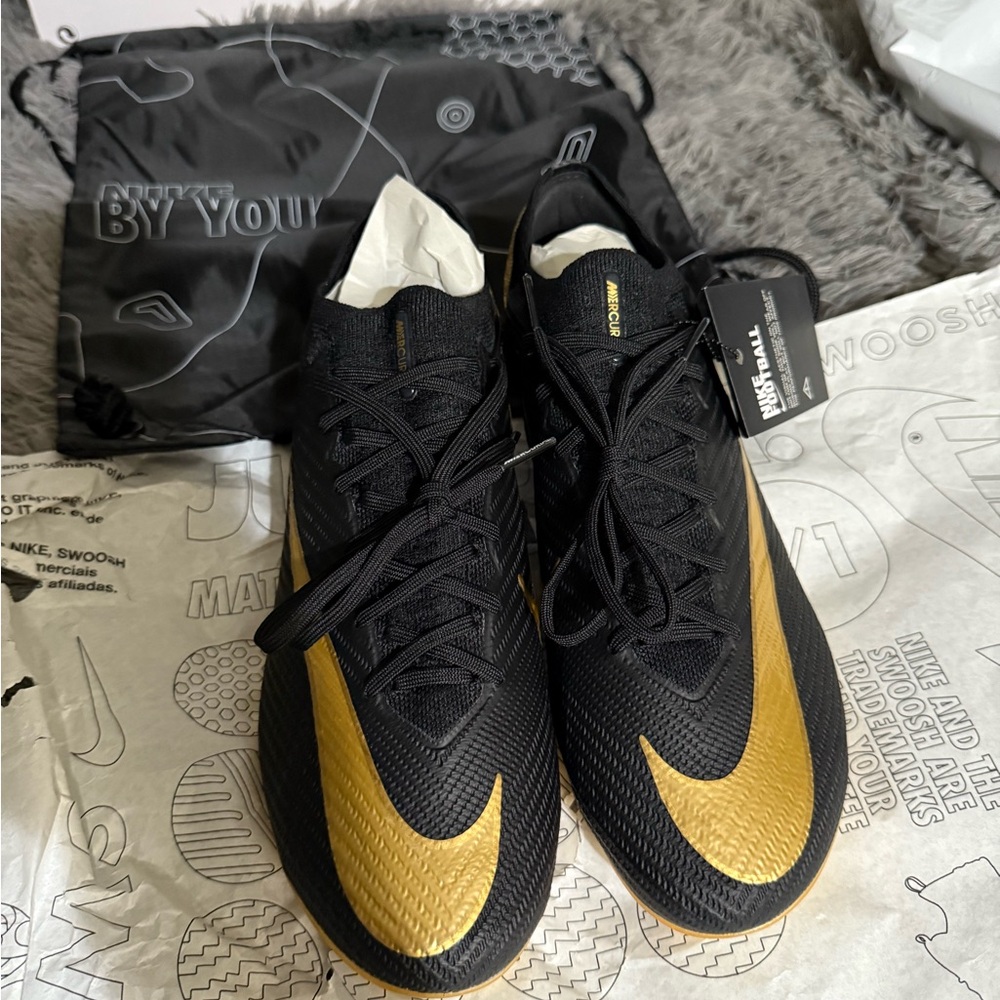 Nike Mercurial 11 Soccer Cleats